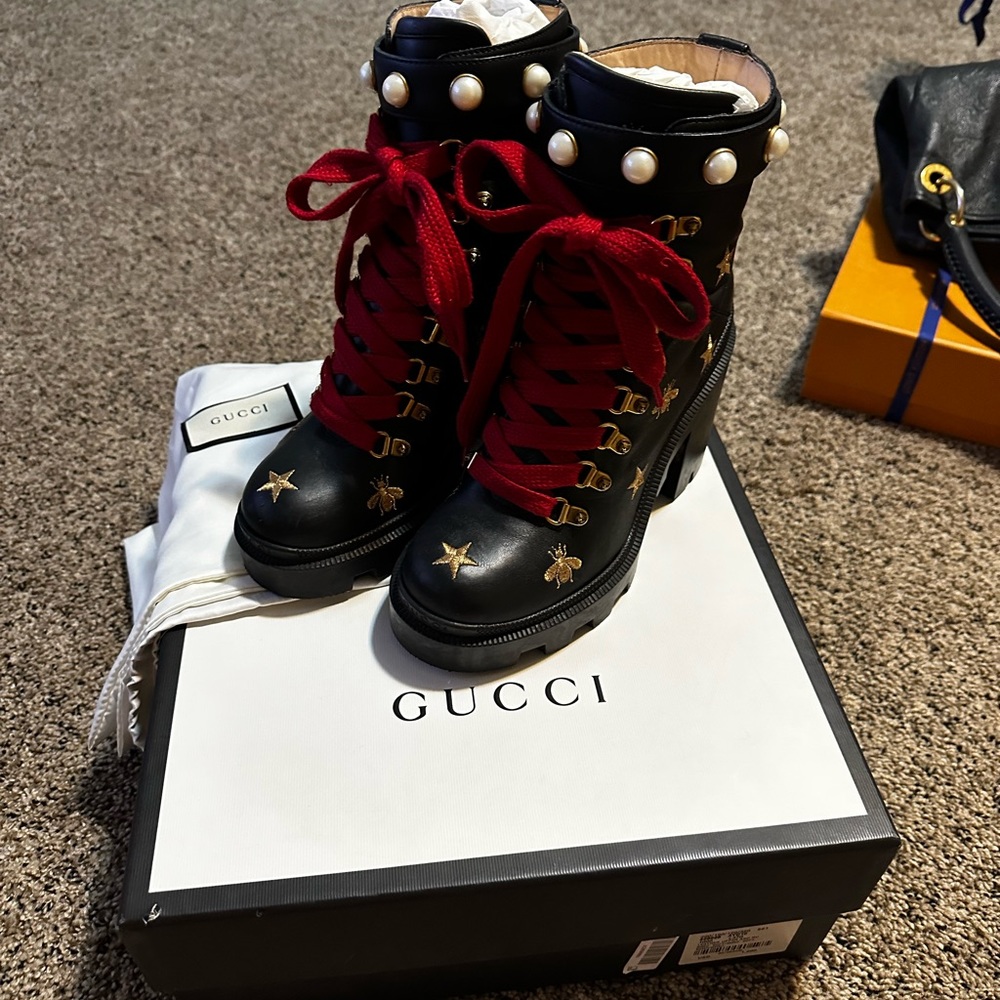 Gucci Bumble Bee Combat Boots 🐝🐝🐝